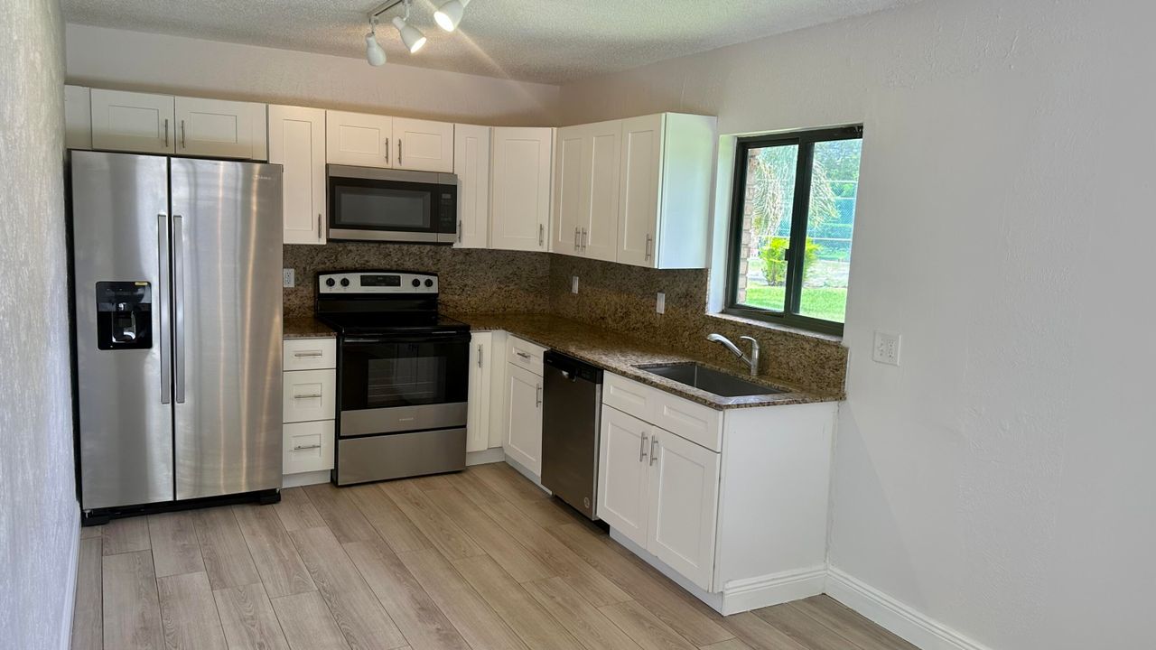 Active With Contract: $2,500 (3 beds, 2 baths, 1788 Square Feet)