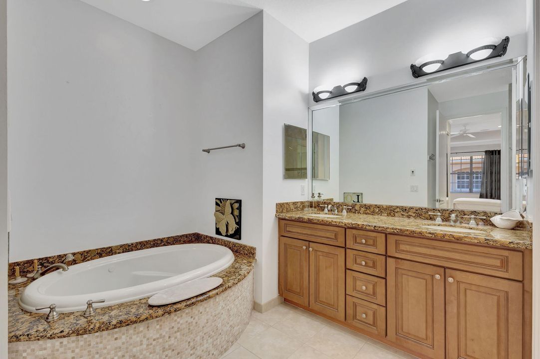 For Sale: $642,700 (3 beds, 3 baths, 2274 Square Feet)