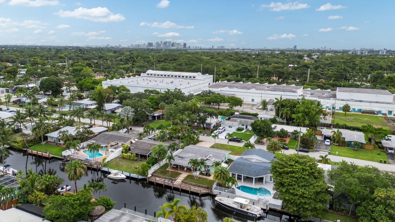 For Sale: $950,000 (3 beds, 2 baths, 1830 Square Feet)