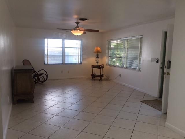 For Rent: $2,200 (2 beds, 2 baths, 1362 Square Feet)