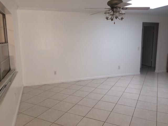 For Rent: $2,200 (2 beds, 2 baths, 1362 Square Feet)