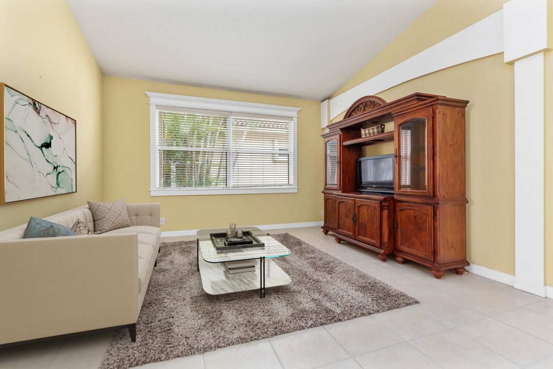 For Sale: $639,000 (4 beds, 2 baths, 2304 Square Feet)