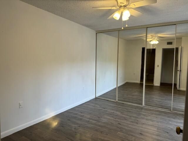 For Rent: $2,300 (2 beds, 2 baths, 1318 Square Feet)