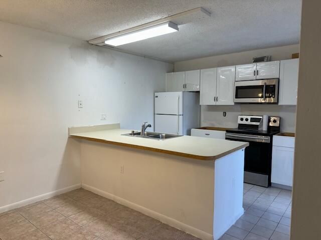 For Sale: $285,000 (2 beds, 2 baths, 1318 Square Feet)