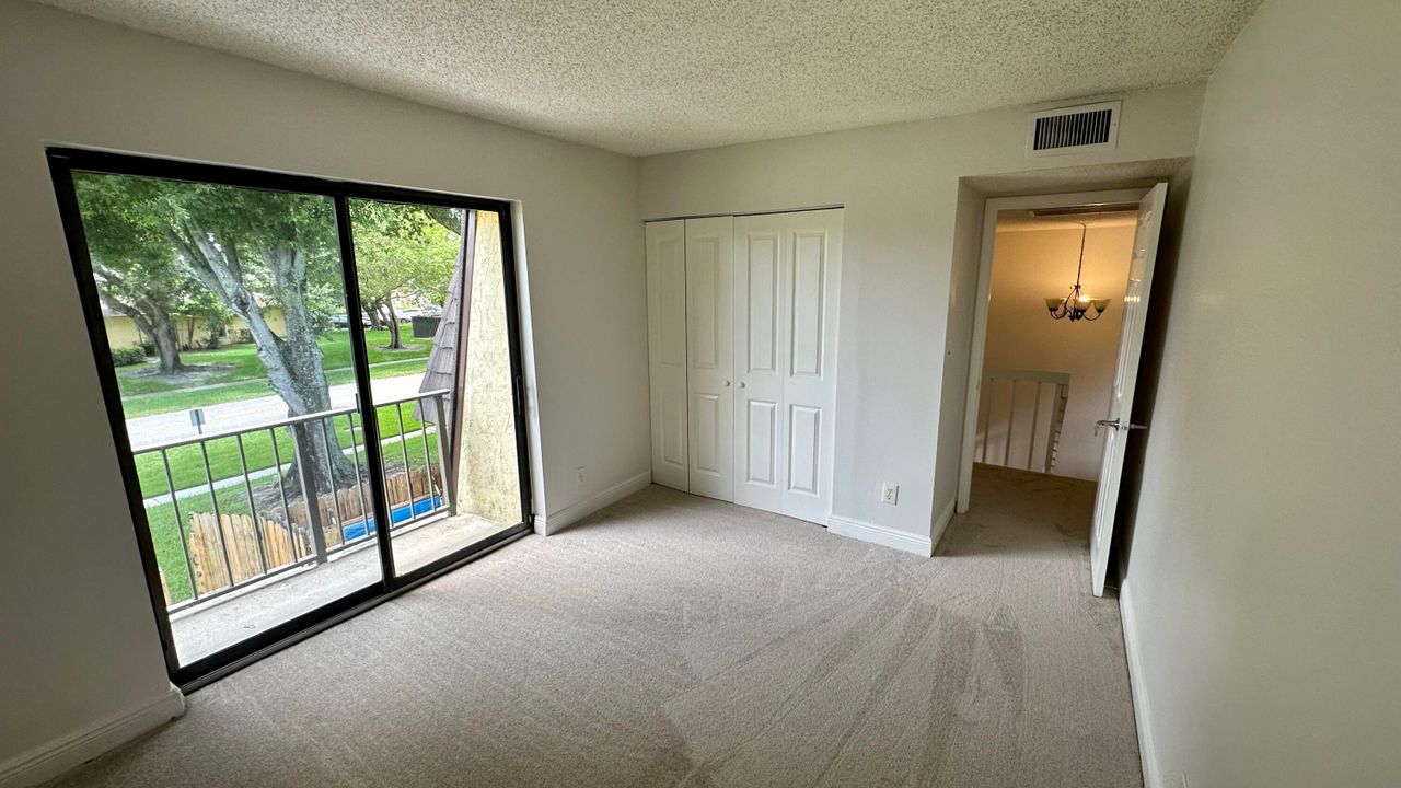 Active With Contract: $2,500 (3 beds, 2 baths, 1788 Square Feet)