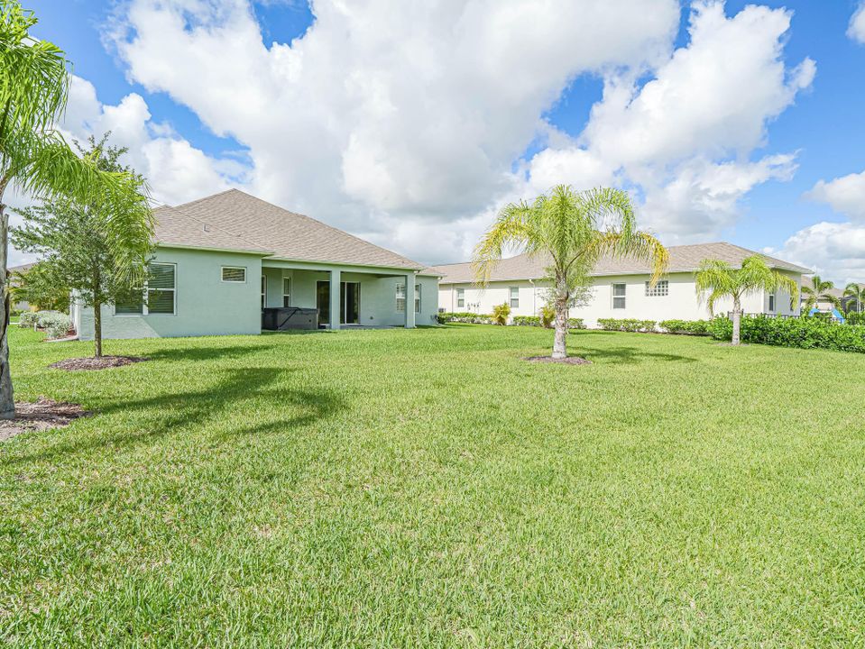 For Sale: $624,000 (4 beds, 2 baths, 2261 Square Feet)