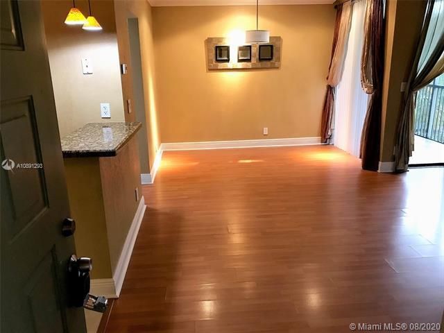 For Rent: $1,850 (1 beds, 1 baths, 764 Square Feet)