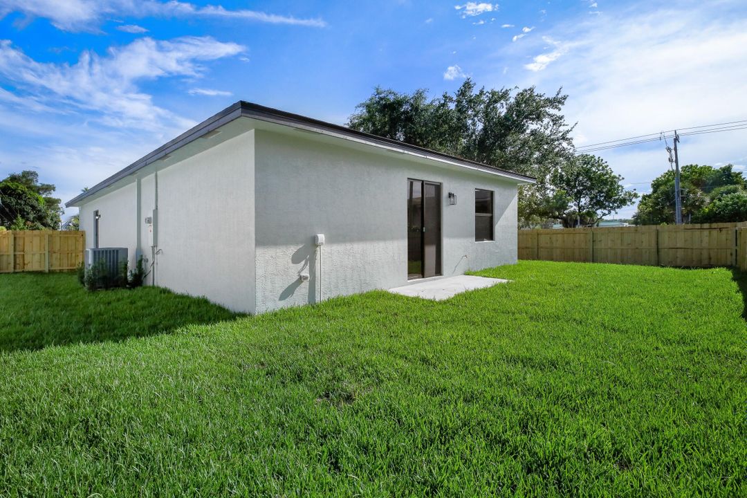 Active With Contract: $515,000 (3 beds, 2 baths, 1525 Square Feet)