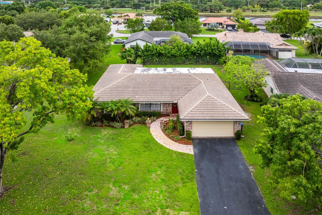 Active With Contract: $645,000 (3 beds, 2 baths, 1998 Square Feet)