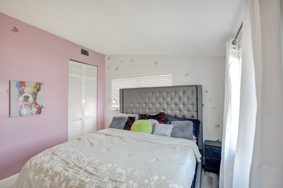 For Sale: $320,000 (3 beds, 2 baths, 1352 Square Feet)
