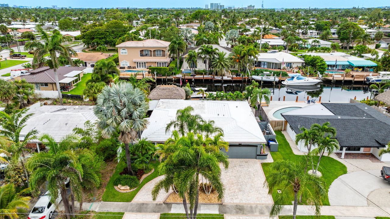 For Sale: $1,450,000 (3 beds, 2 baths, 2179 Square Feet)