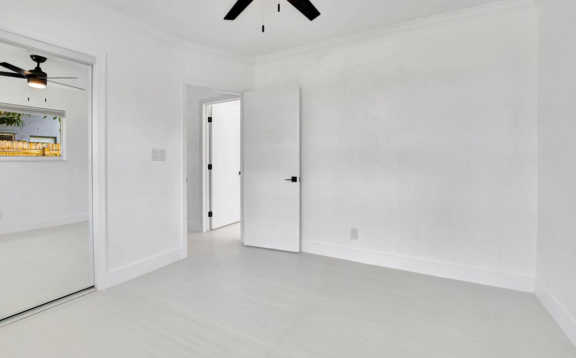 Active With Contract: $4,500 (2 beds, 2 baths, 1358 Square Feet)