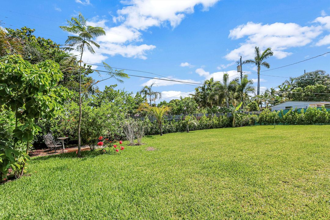 For Sale: $1,250,000 (4 beds, 2 baths, 1466 Square Feet)