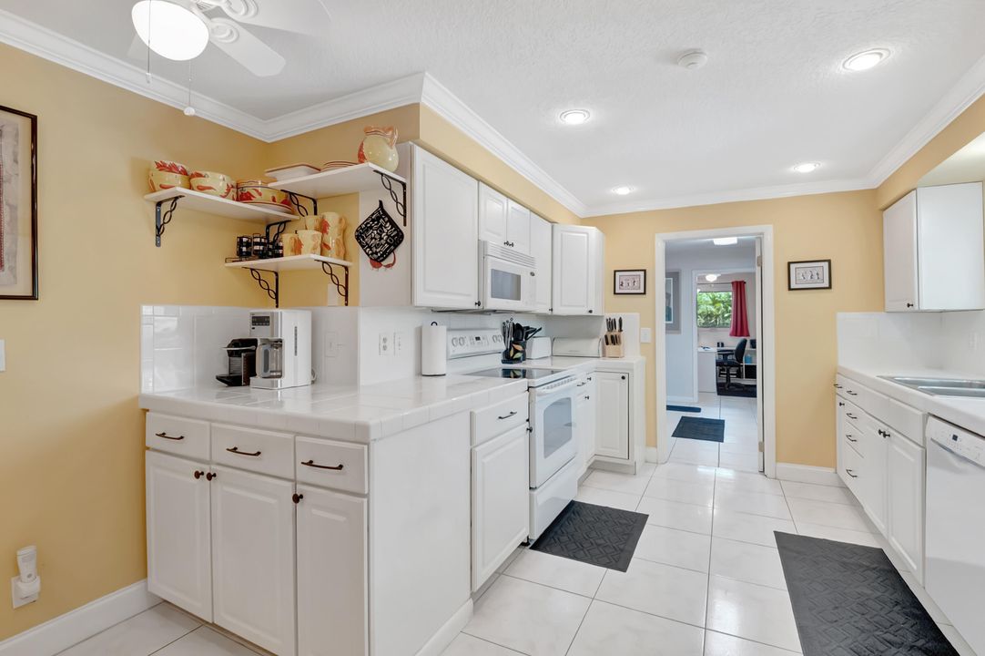 For Sale: $775,000 (4 beds, 2 baths, 1881 Square Feet)