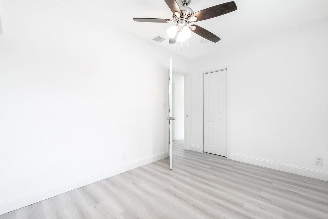 For Sale: $334,900 (3 beds, 2 baths, 1100 Square Feet)