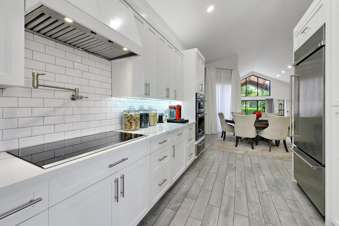 For Sale: $829,000 (2 beds, 2 baths, 2143 Square Feet)