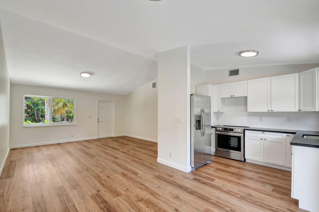 Active With Contract: $495,000 (3 beds, 2 baths, 1176 Square Feet)