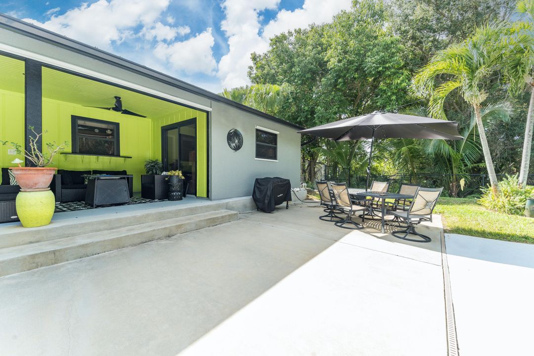 Active With Contract: $529,000 (3 beds, 2 baths, 1330 Square Feet)