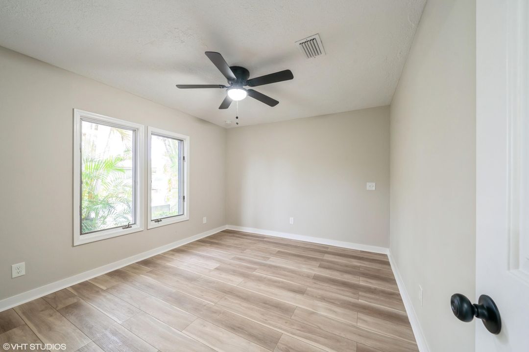 For Sale: $279,000 (3 beds, 2 baths, 1368 Square Feet)