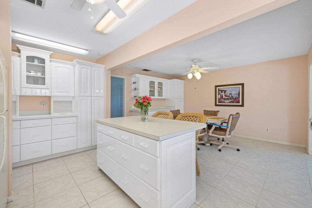 For Sale: $545,000 (3 beds, 3 baths, 2845 Square Feet)