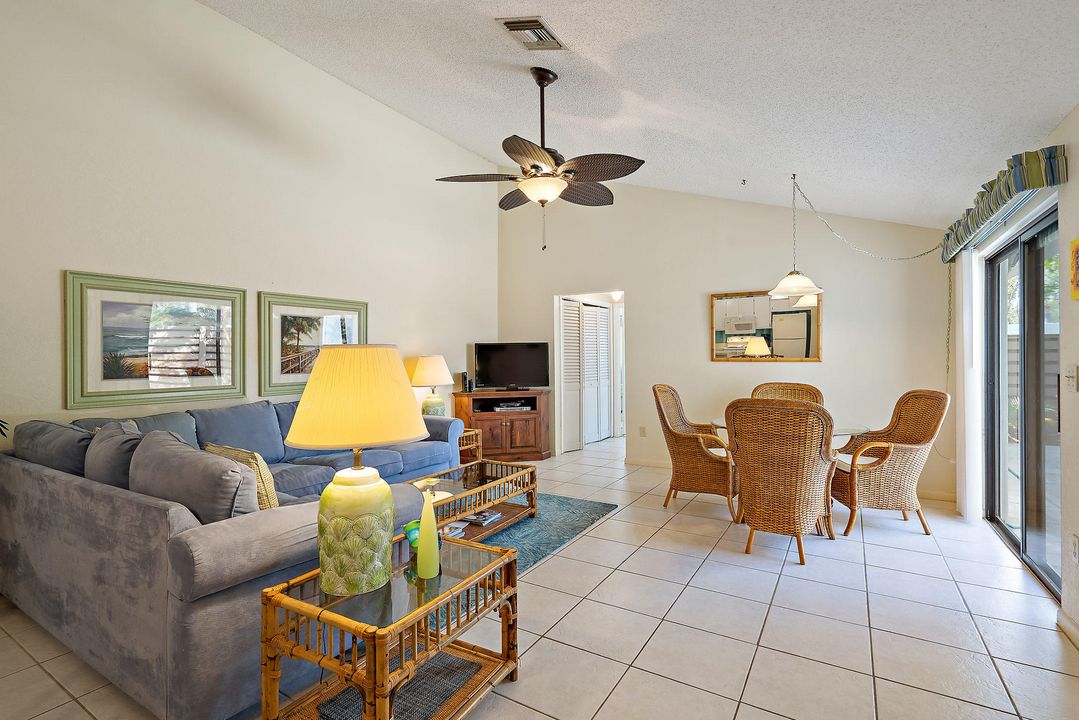 Active With Contract: $6,500 (2 beds, 2 baths, 1100 Square Feet)