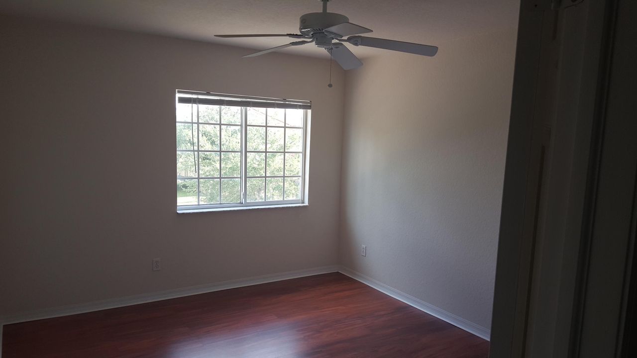 For Rent: $2,650 (3 beds, 2 baths, 1938 Square Feet)