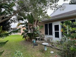 For Sale: $165,000 (2 beds, 2 baths, 1420 Square Feet)