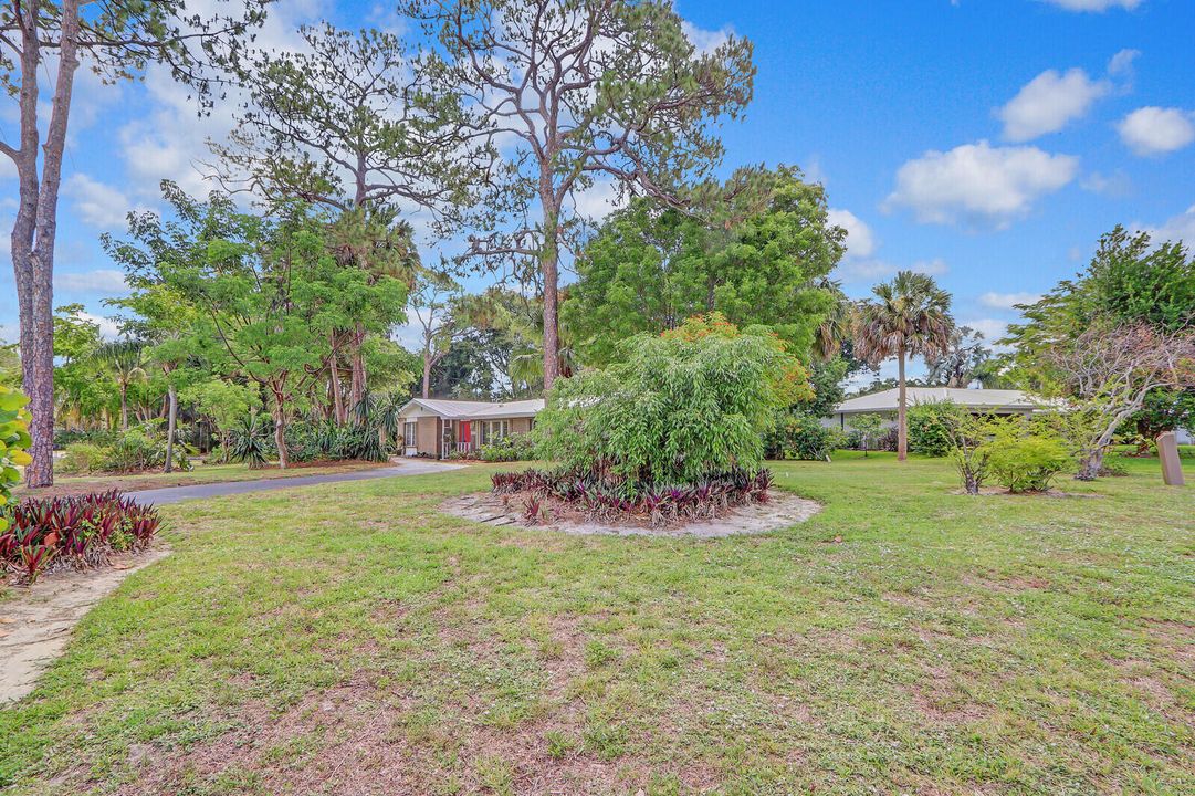 For Sale: $669,000 (3 beds, 2 baths, 2214 Square Feet)