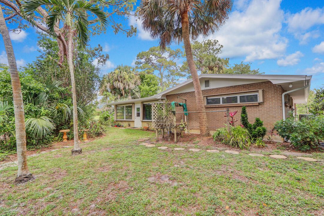 For Sale: $669,000 (3 beds, 2 baths, 2214 Square Feet)