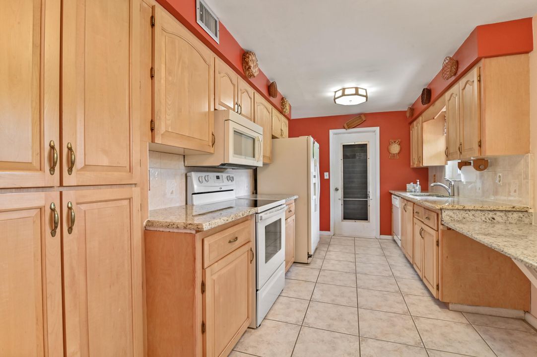 For Sale: $524,900 (3 beds, 2 baths, 1477 Square Feet)