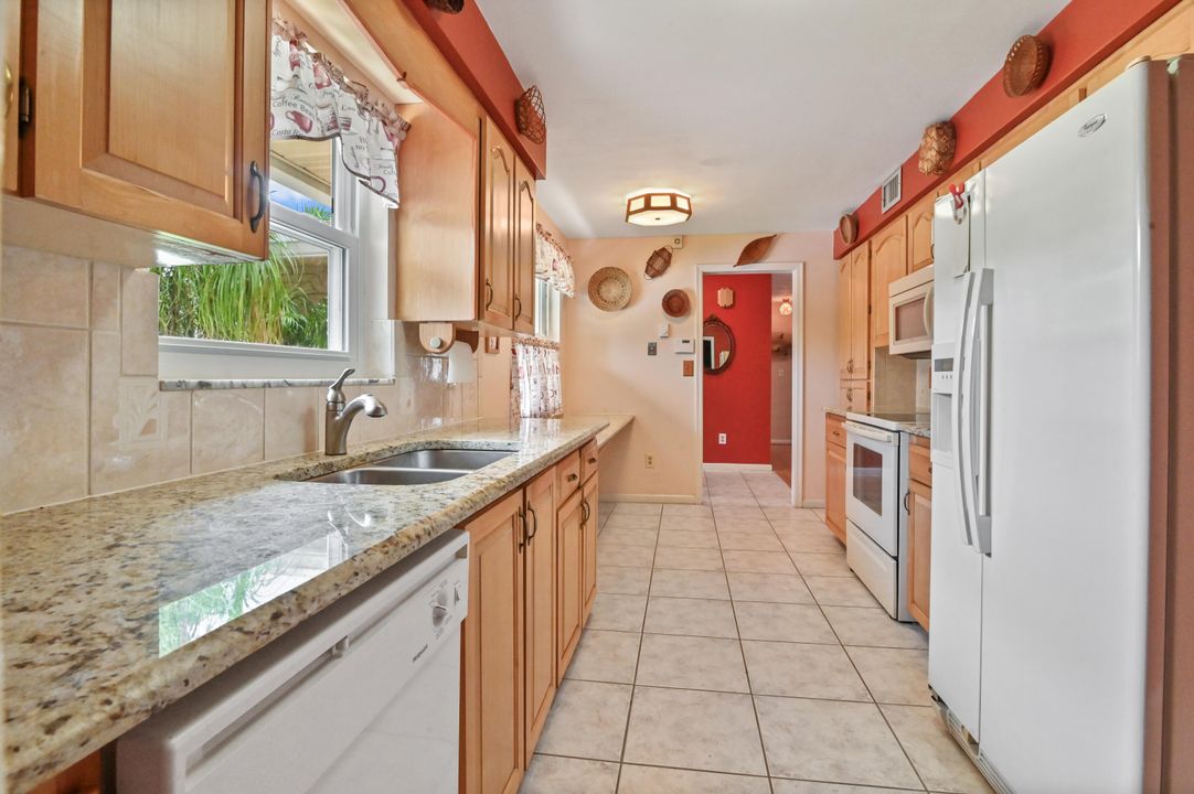For Sale: $524,900 (3 beds, 2 baths, 1477 Square Feet)