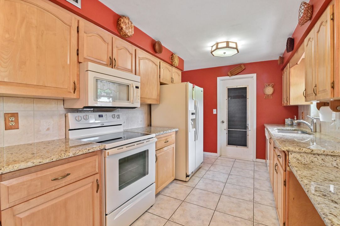 For Sale: $524,900 (3 beds, 2 baths, 1477 Square Feet)