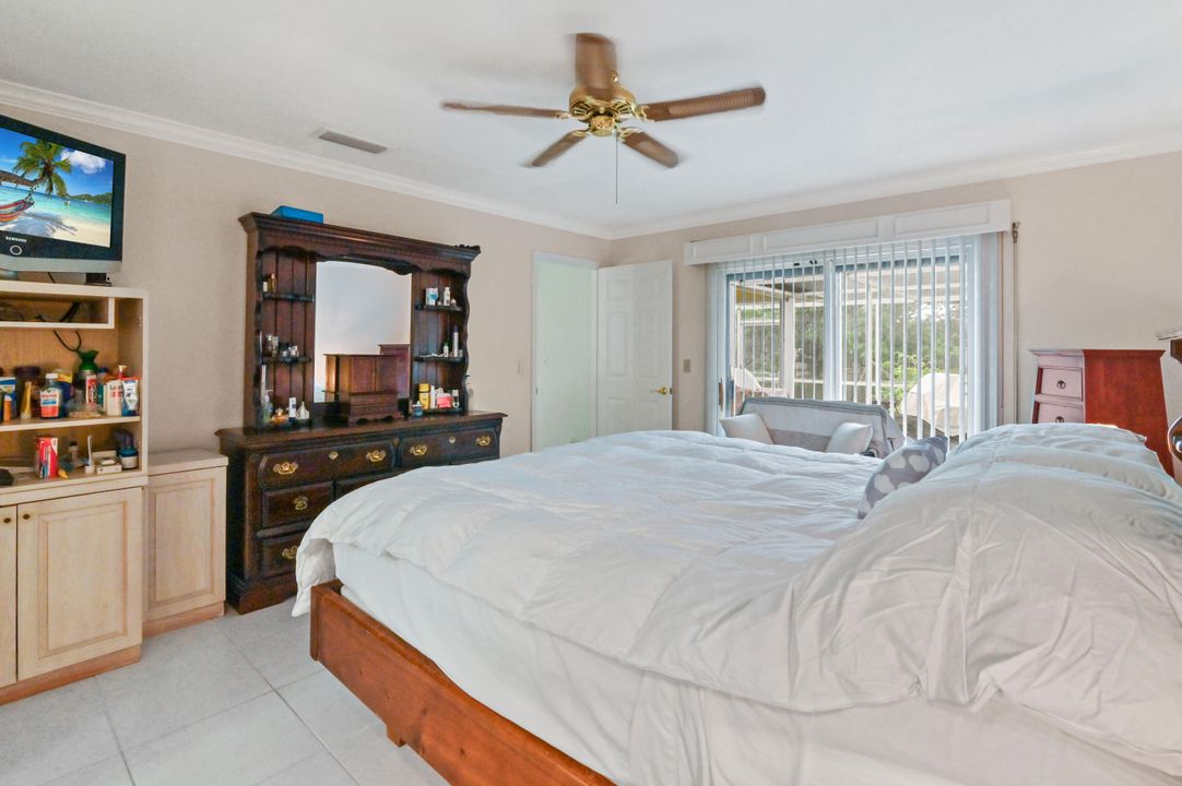 For Sale: $675,000 (4 beds, 2 baths, 1550 Square Feet)