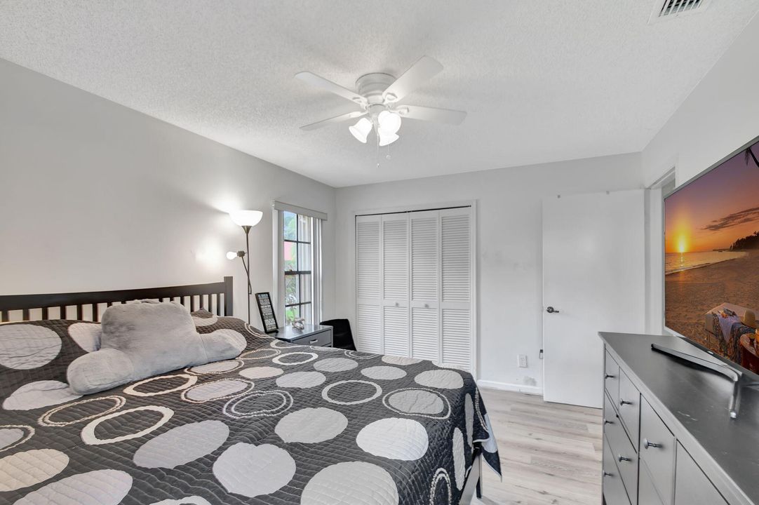 For Sale: $435,000 (3 beds, 2 baths, 1671 Square Feet)