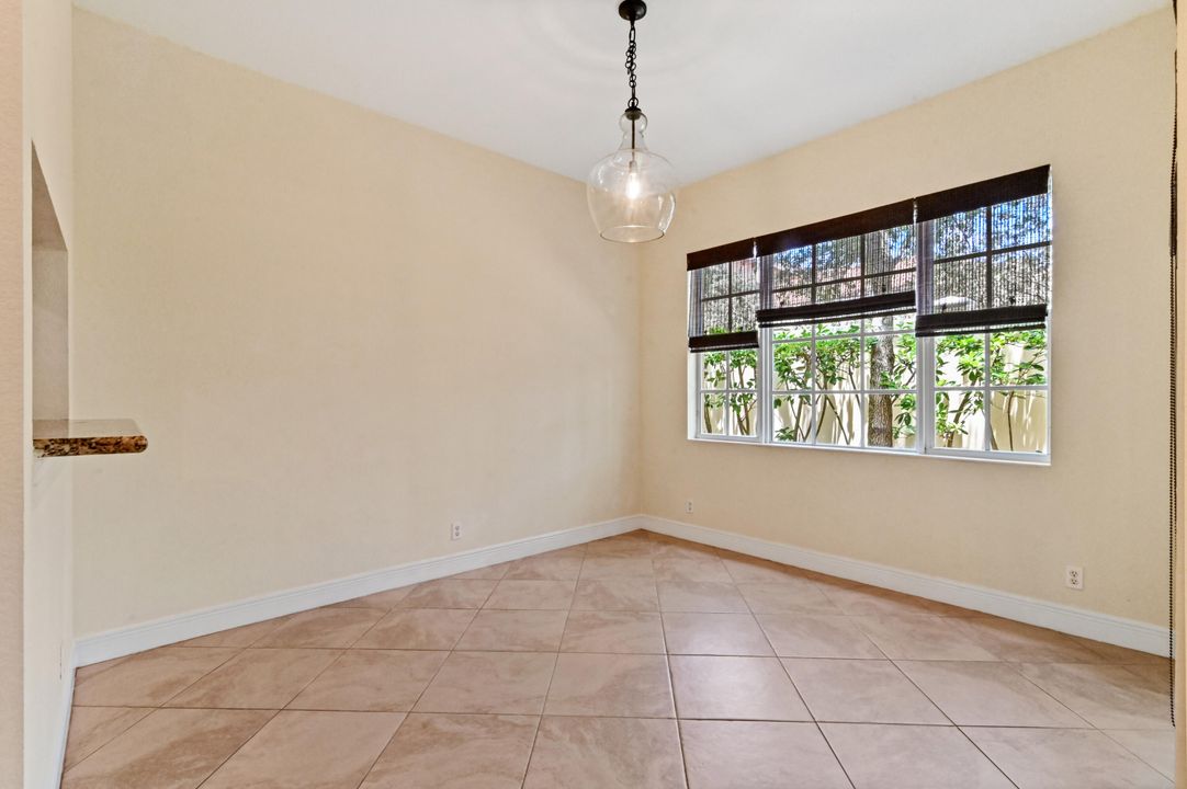 For Sale: $655,000 (3 beds, 2 baths, 2204 Square Feet)