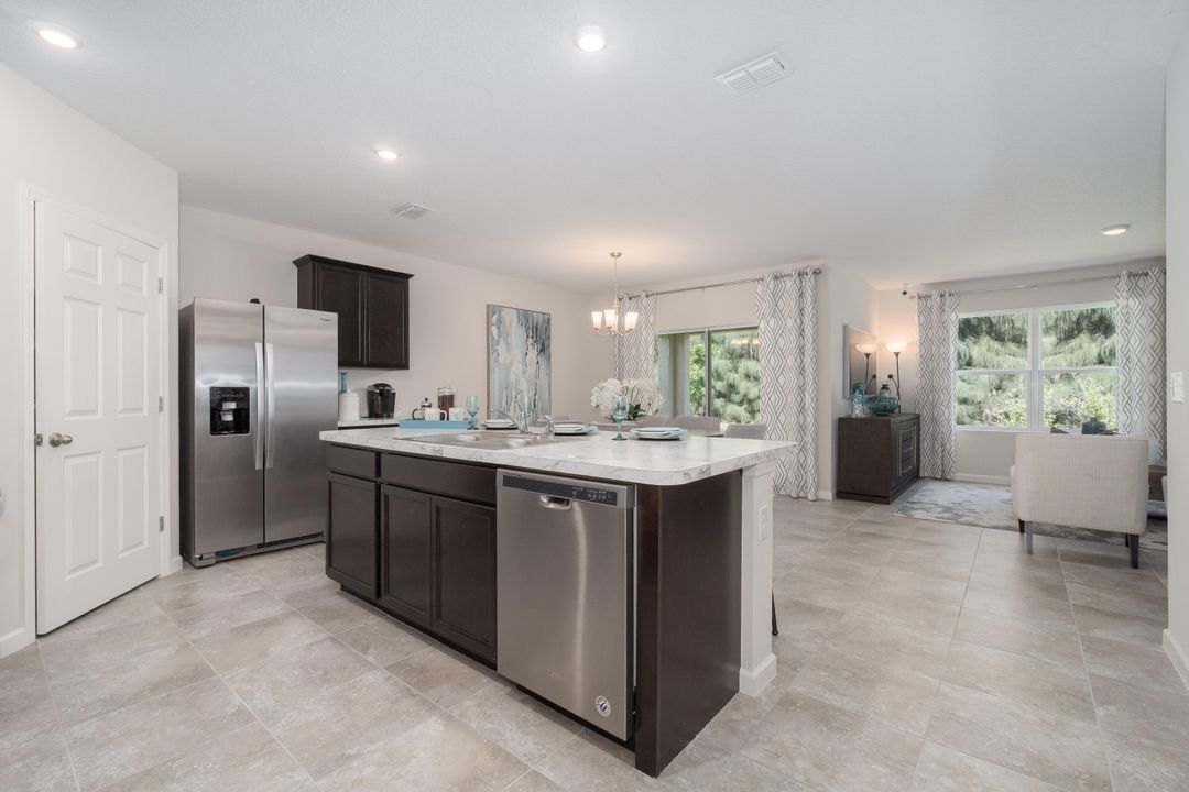 For Sale: $444,345 (4 beds, 2 baths, 1828 Square Feet)