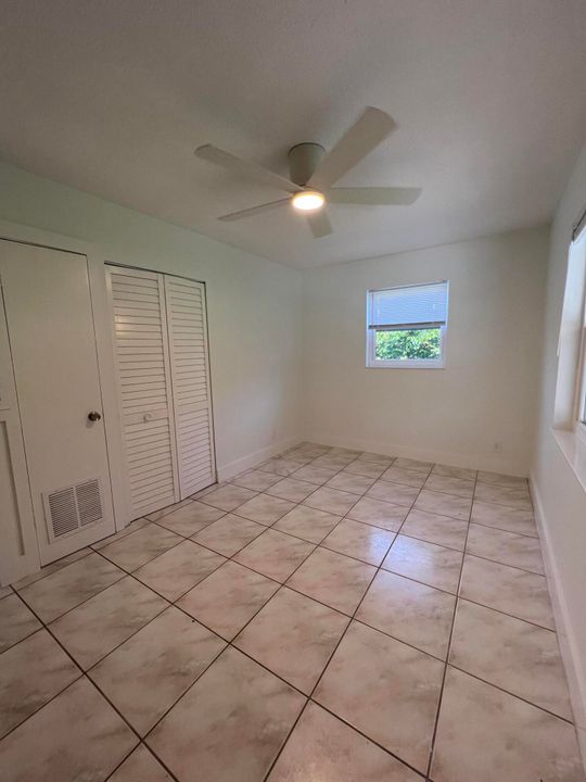 For Rent: $2,500 (2 beds, 1 baths, 768 Square Feet)