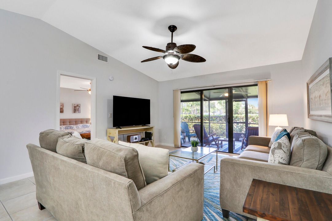 Active With Contract: $6,500 (2 beds, 2 baths, 1321 Square Feet)