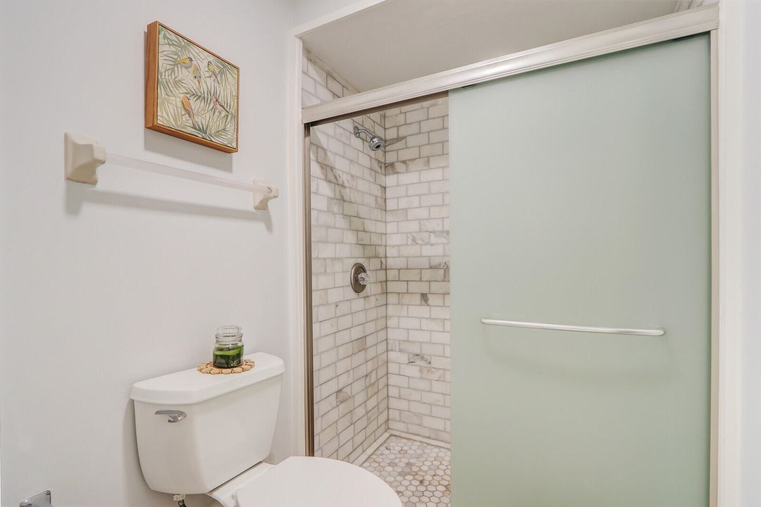 Active With Contract: $6,500 (2 beds, 2 baths, 1321 Square Feet)