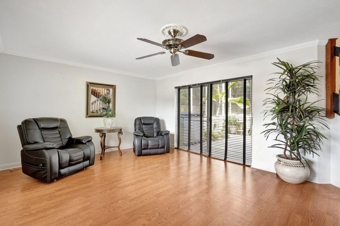 Active With Contract: $299,000 (3 beds, 2 baths, 1633 Square Feet)