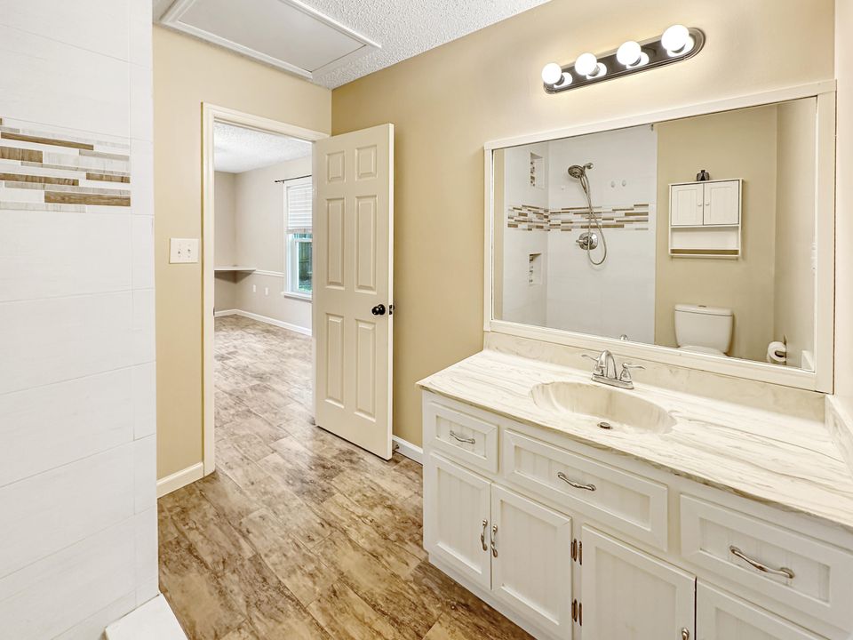 For Sale: $344,900 (3 beds, 2 baths, 1890 Square Feet)