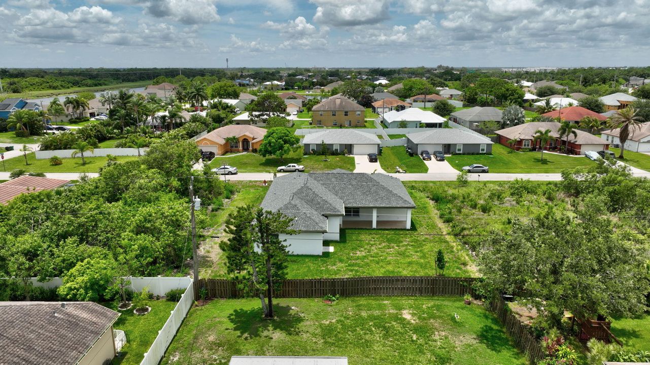 For Sale: $599,999 (4 beds, 3 baths, 2236 Square Feet)