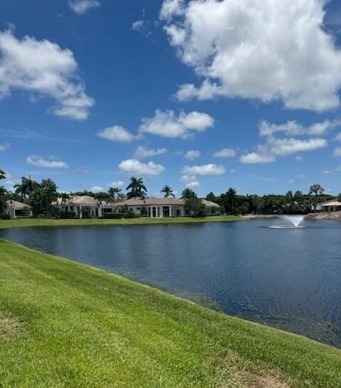 For Sale: $2,275,000 (3 beds, 3 baths, 3543 Square Feet)