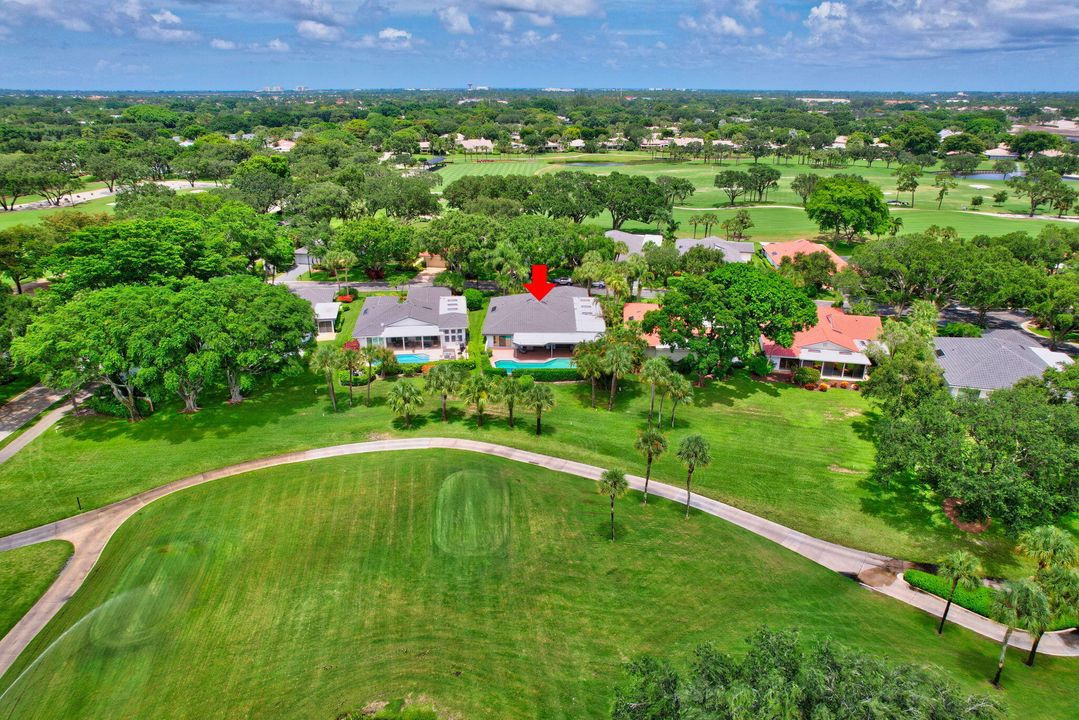 For Sale: $699,000 (3 beds, 3 baths, 3223 Square Feet)