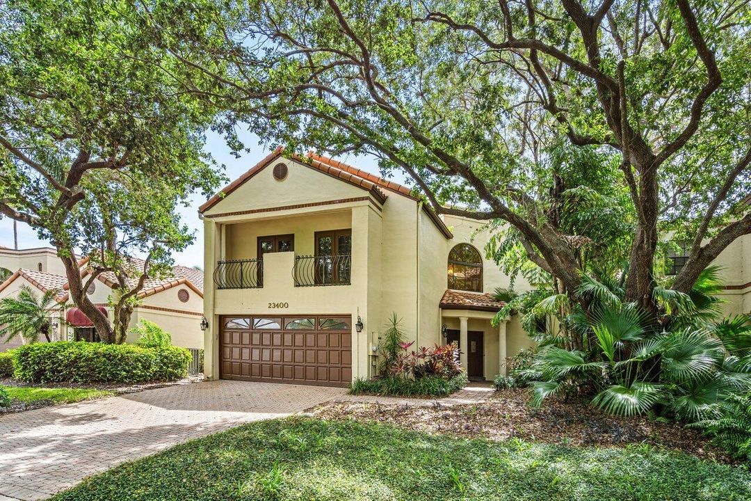 For Sale: $849,900 (3 beds, 2 baths, 2722 Square Feet)