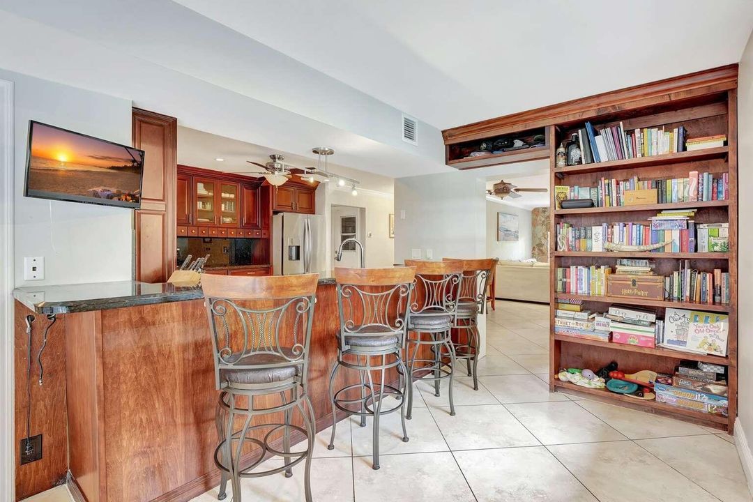 For Sale: $845,000 (4 beds, 2 baths, 2254 Square Feet)