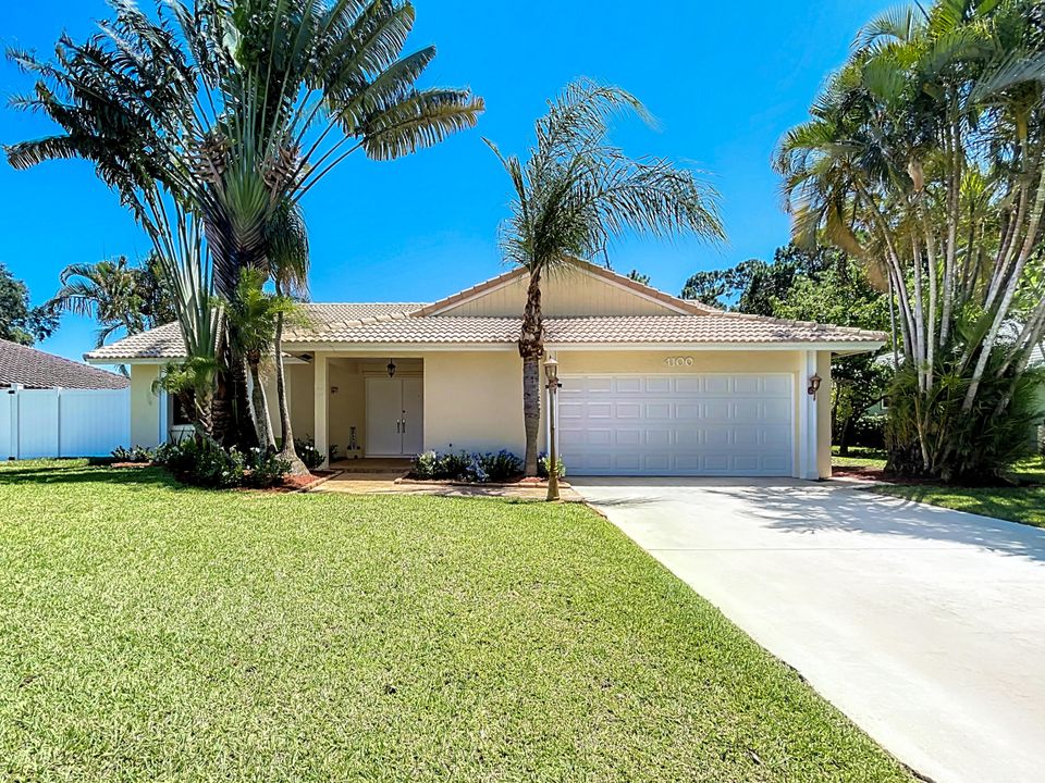 For Sale: $720,000 (3 beds, 2 baths, 1842 Square Feet)