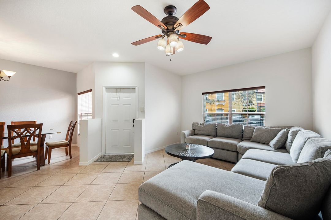 For Sale: $370,000 (3 beds, 2 baths, 1536 Square Feet)