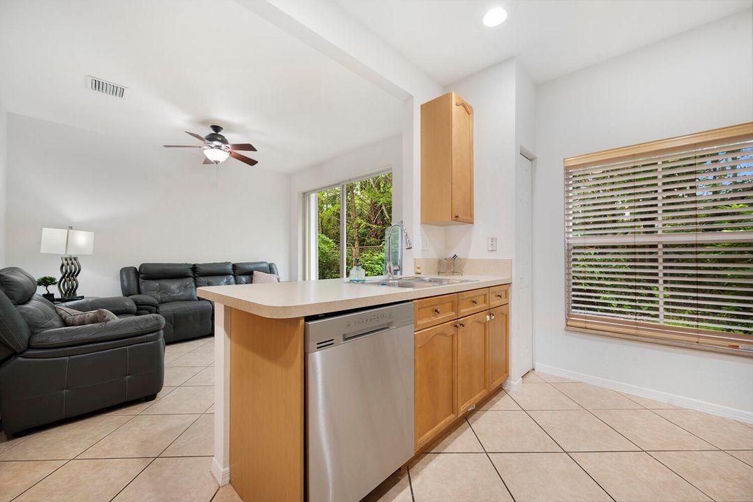 For Sale: $370,000 (3 beds, 2 baths, 1536 Square Feet)