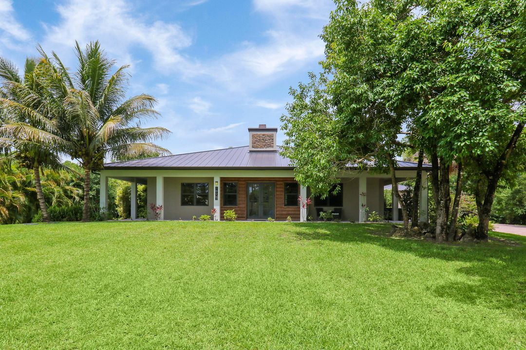 For Sale: $1,200,000 (3 beds, 2 baths, 2266 Square Feet)